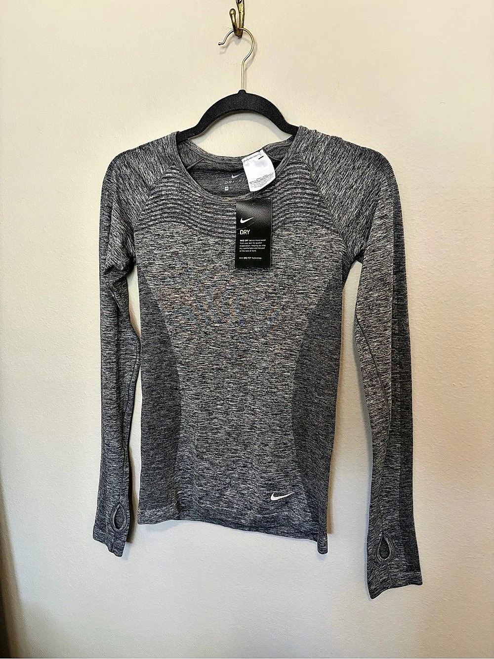 Nike DRI-FIT long sleeve top Gray XS NWT